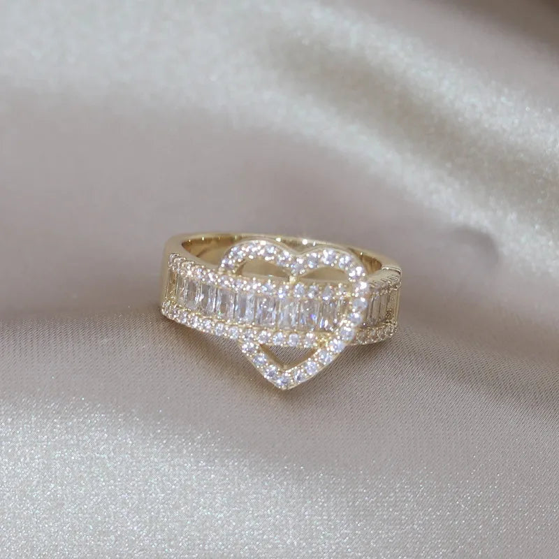 ShineStyle's Luxe Liefde Zirkoon Ring met Gold Plating en Verstelbare Pasvorm